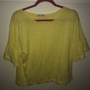 Yellow top with cute sleeves